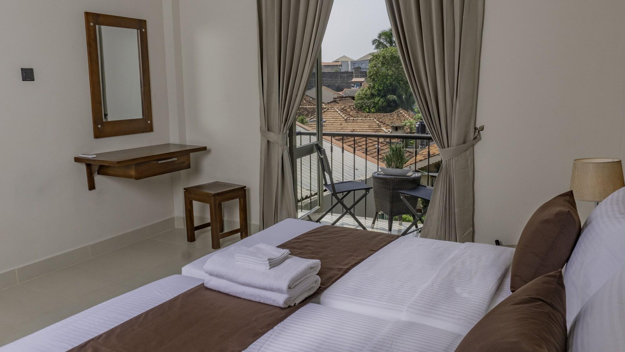 Hive 68 - Hotel&Resorts  Negombo Buitenkant foto