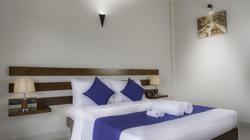 Hive 68 - Hotel&Resorts  Negombo Buitenkant foto