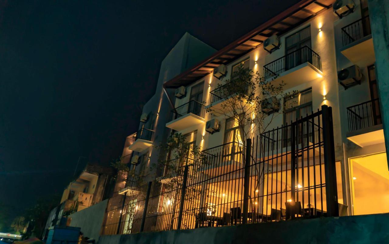 Hive 68 - Hotel&Resorts  Negombo Buitenkant foto