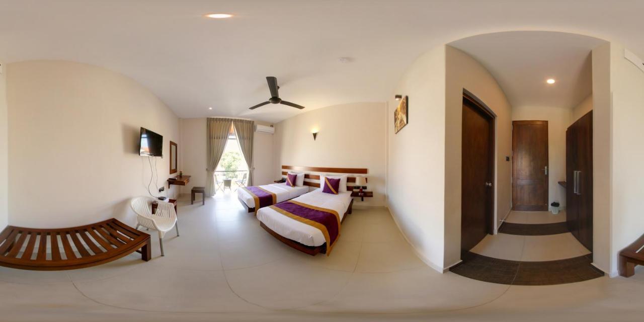 Hive 68 - Hotel&Resorts  Negombo Buitenkant foto