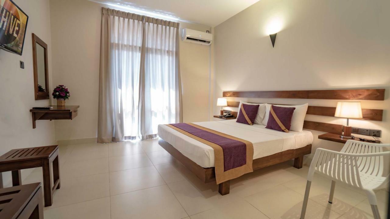 Hive 68 - Hotel&Resorts  Negombo Buitenkant foto
