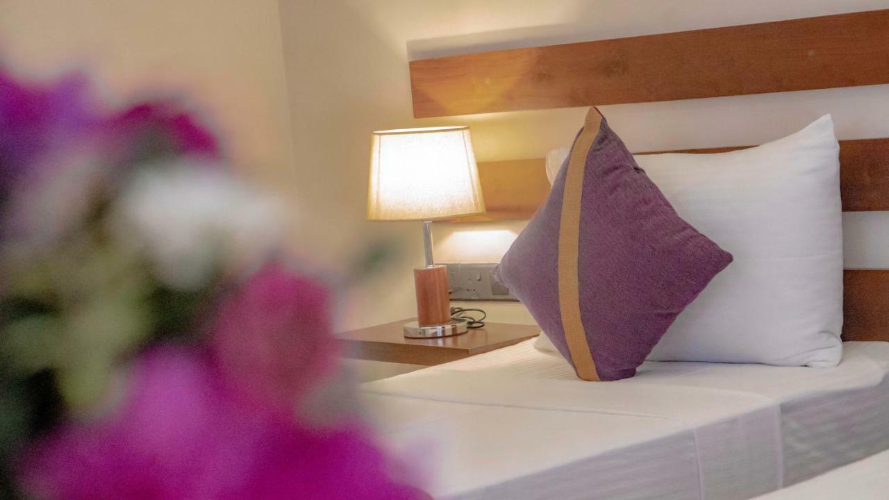 Hive 68 - Hotel&Resorts  Negombo Buitenkant foto